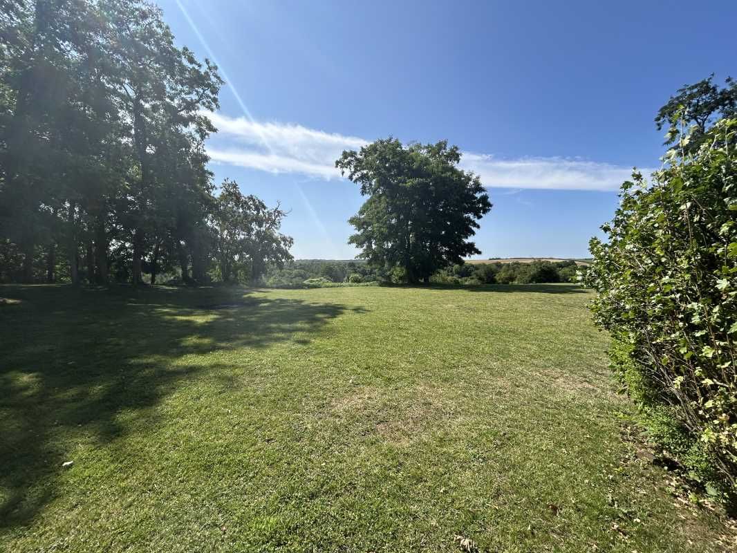 Arthur Loyd Amiens vous propose à la location un 