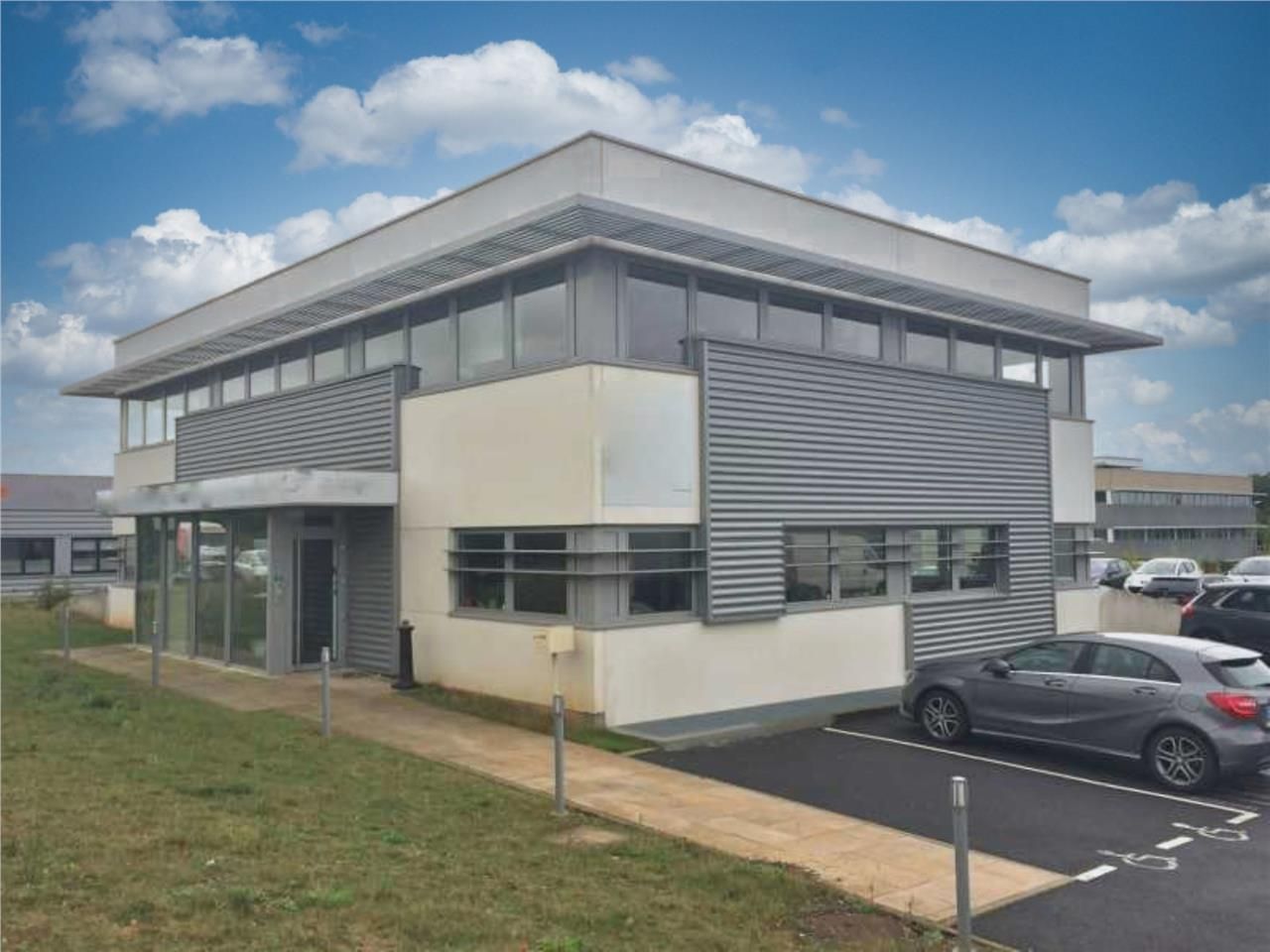 Arthur Loyd Amiens vous propose à la location un