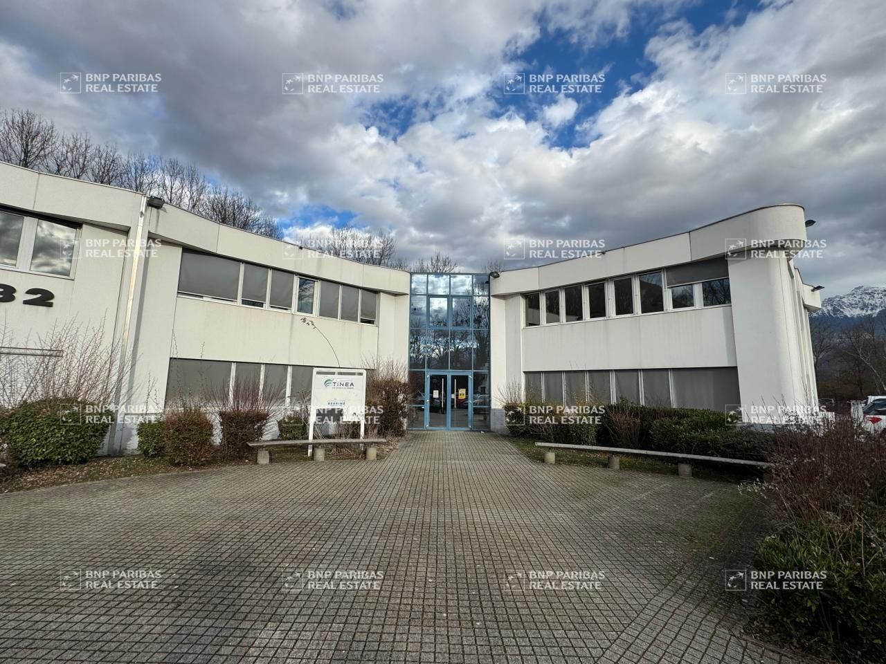Location Bureaux 581 m² non divisibles 38240 Meylan
