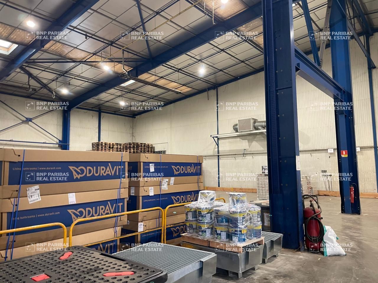 3482 m² pour ce activité en location à Fontanil-cornillon