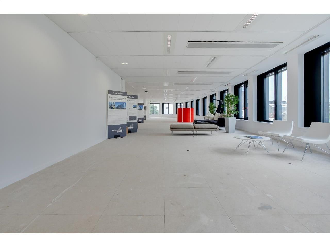 1746 m² pour ce bureaux en location à La garenne colombes