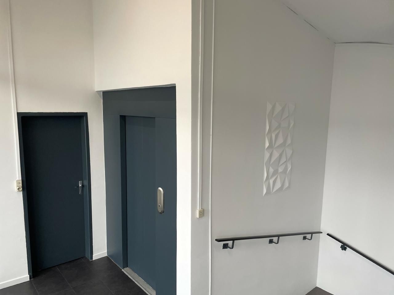 103.8 m² pour ce bureaux en location à Fleury les aubrais