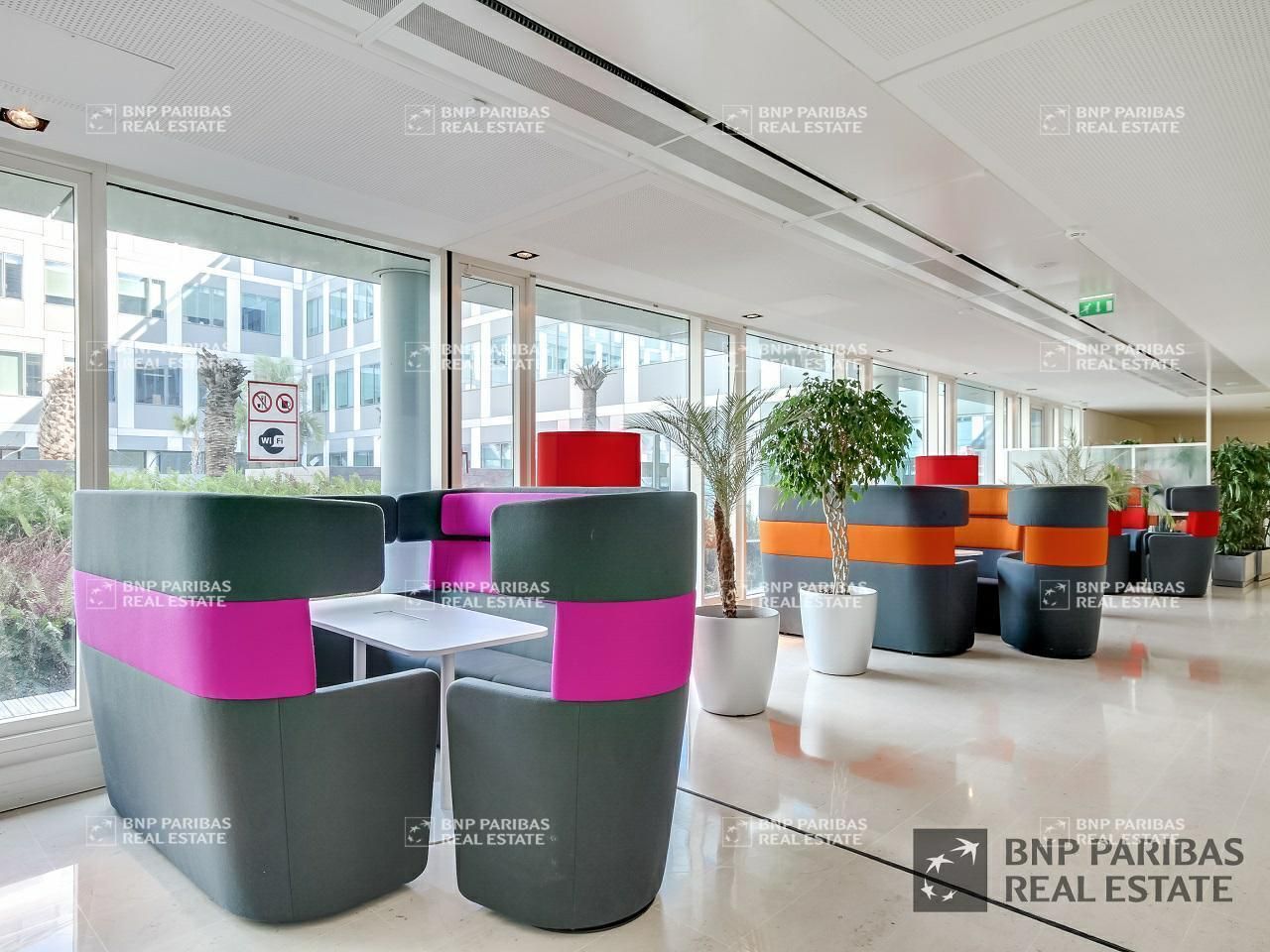 4937.57 m² pour ce bureaux en location à Le kremlin-bicêtre