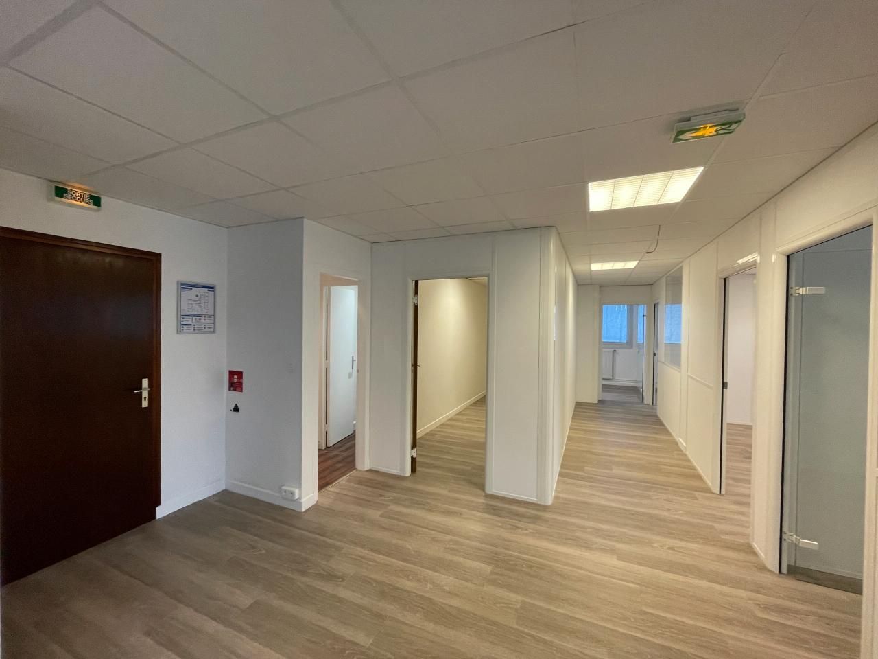 Location Bureaux 349.71 m² divisibles 76420 Bihorel