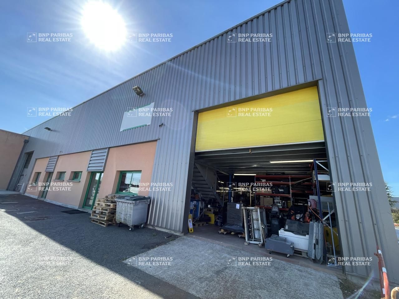 Location Activité 360 m² non divisibles 35160 Breteil