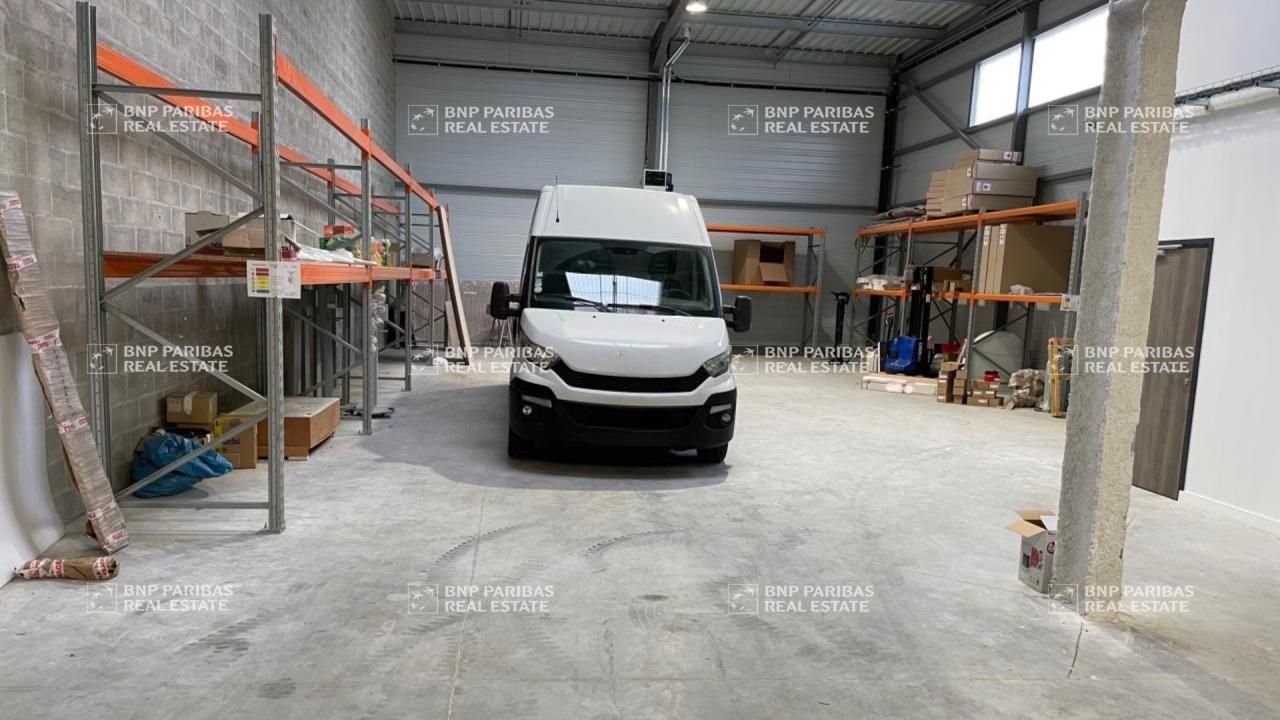 1253 m² pour ce activité en vente à Torcy