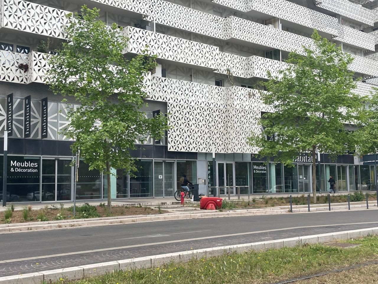 Location Local commercial 1614 m² non divisibles 34000 Montpellier