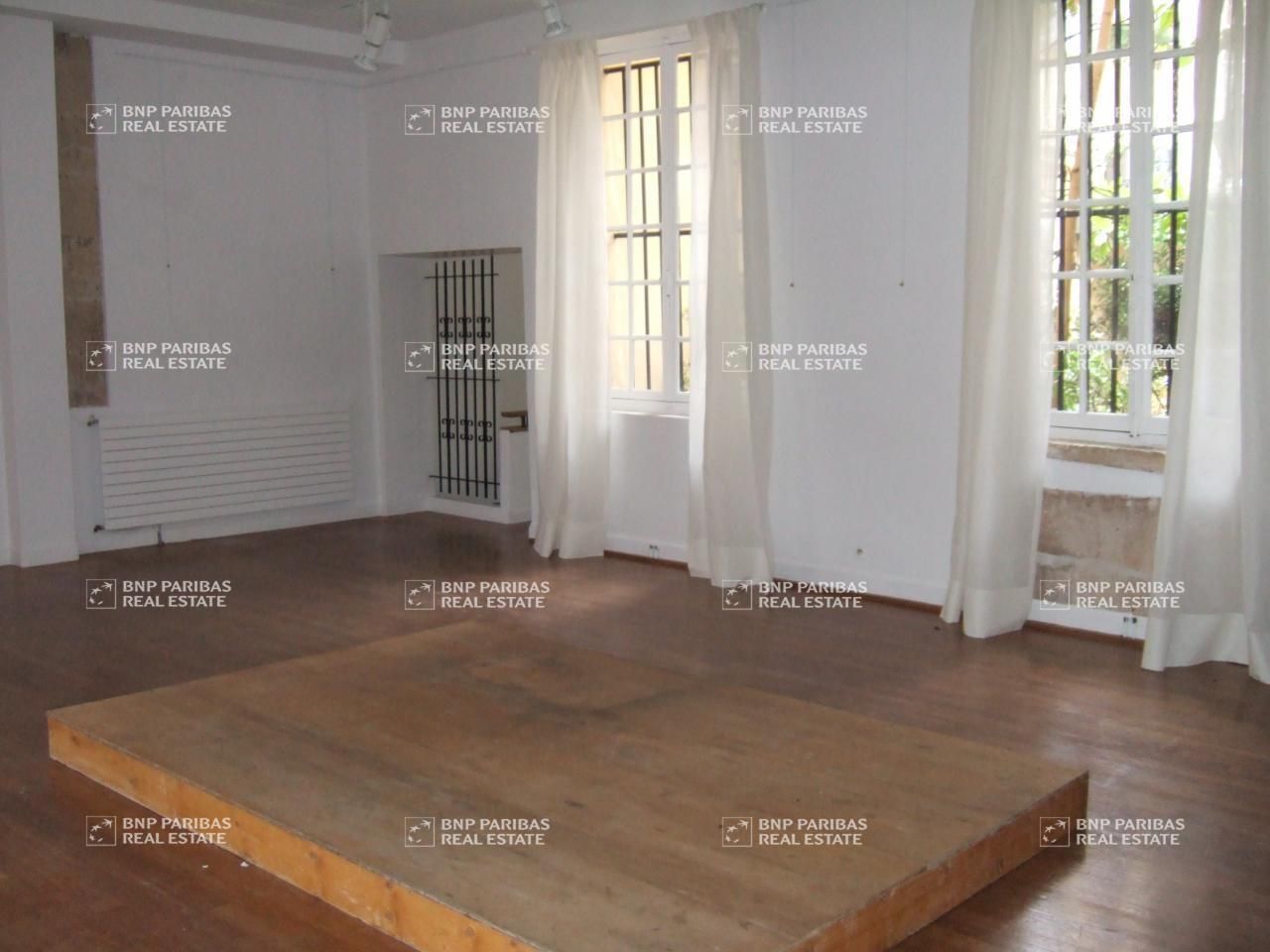 Location Bureaux 82 m² non divisibles 75004 Paris