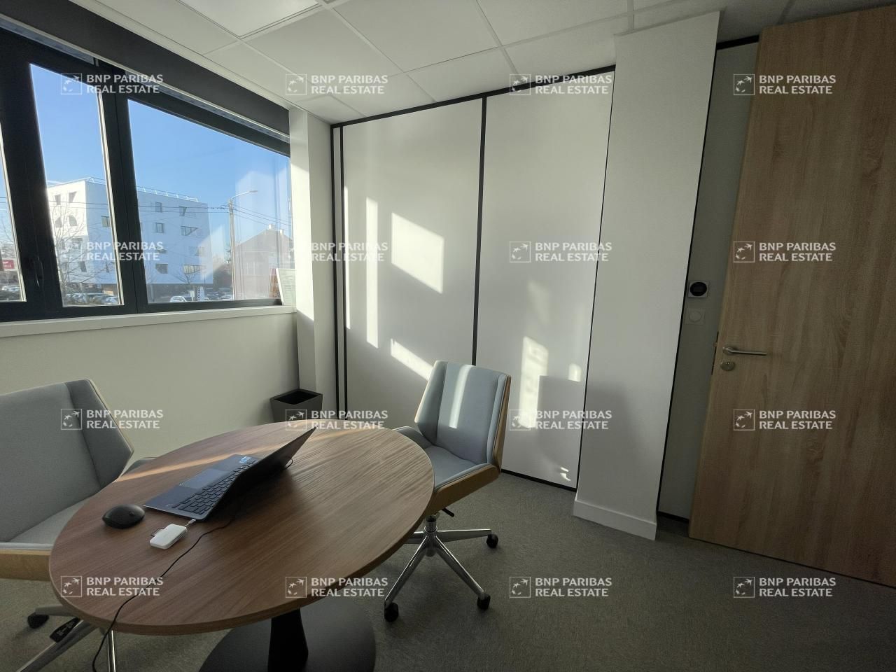 67 m² pour ce bureaux en location à Rennes