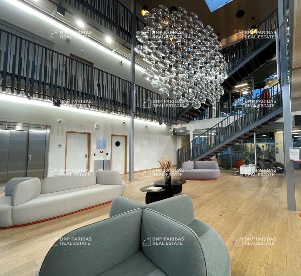 Location Bureaux 5405.64 m² divisibles 44800 Saint-herblain