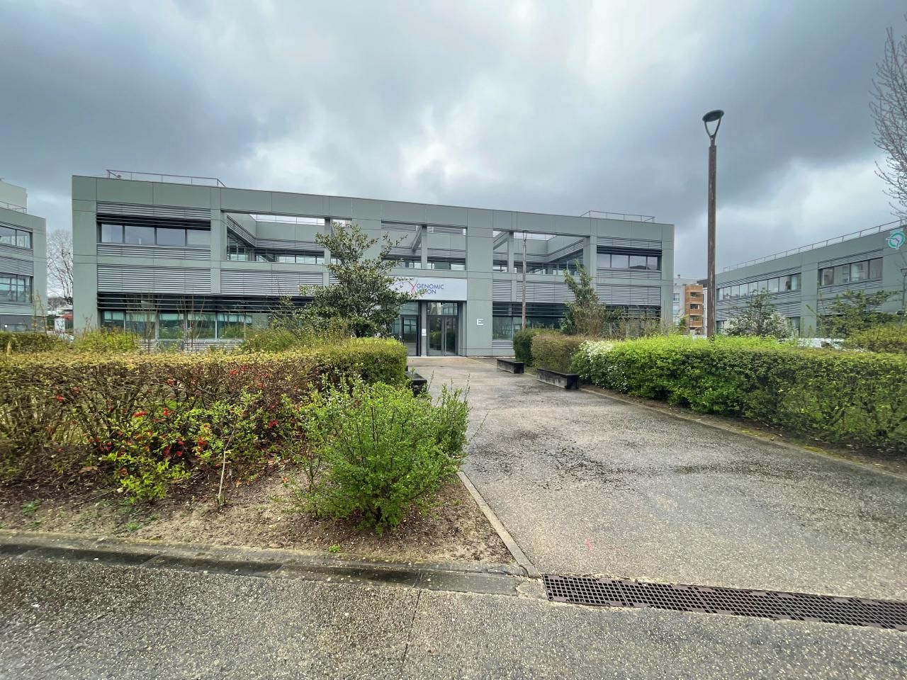 725 m² pour ce pme-pmi en location à Bagneux