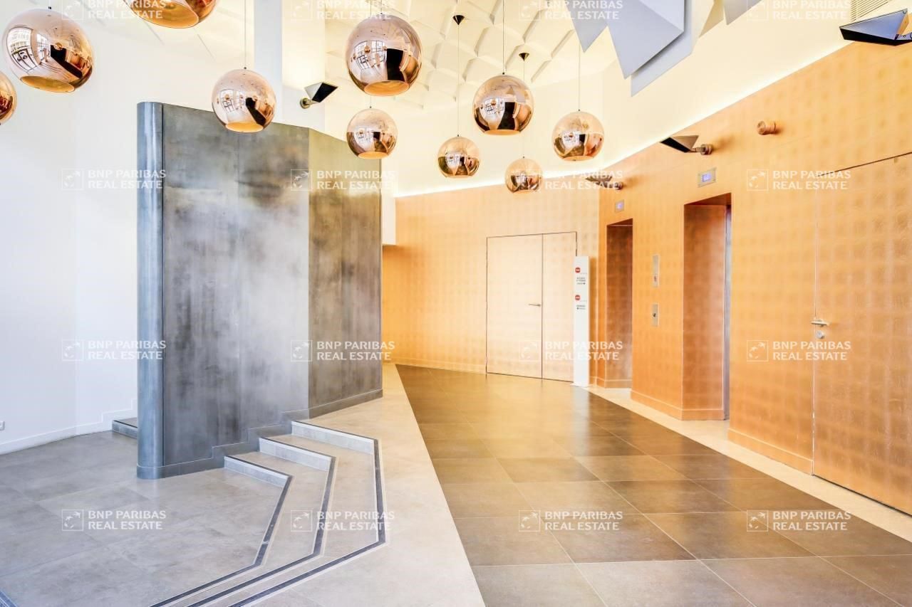 528 m² pour ce bureaux en location à Montigny-le-bretonneux