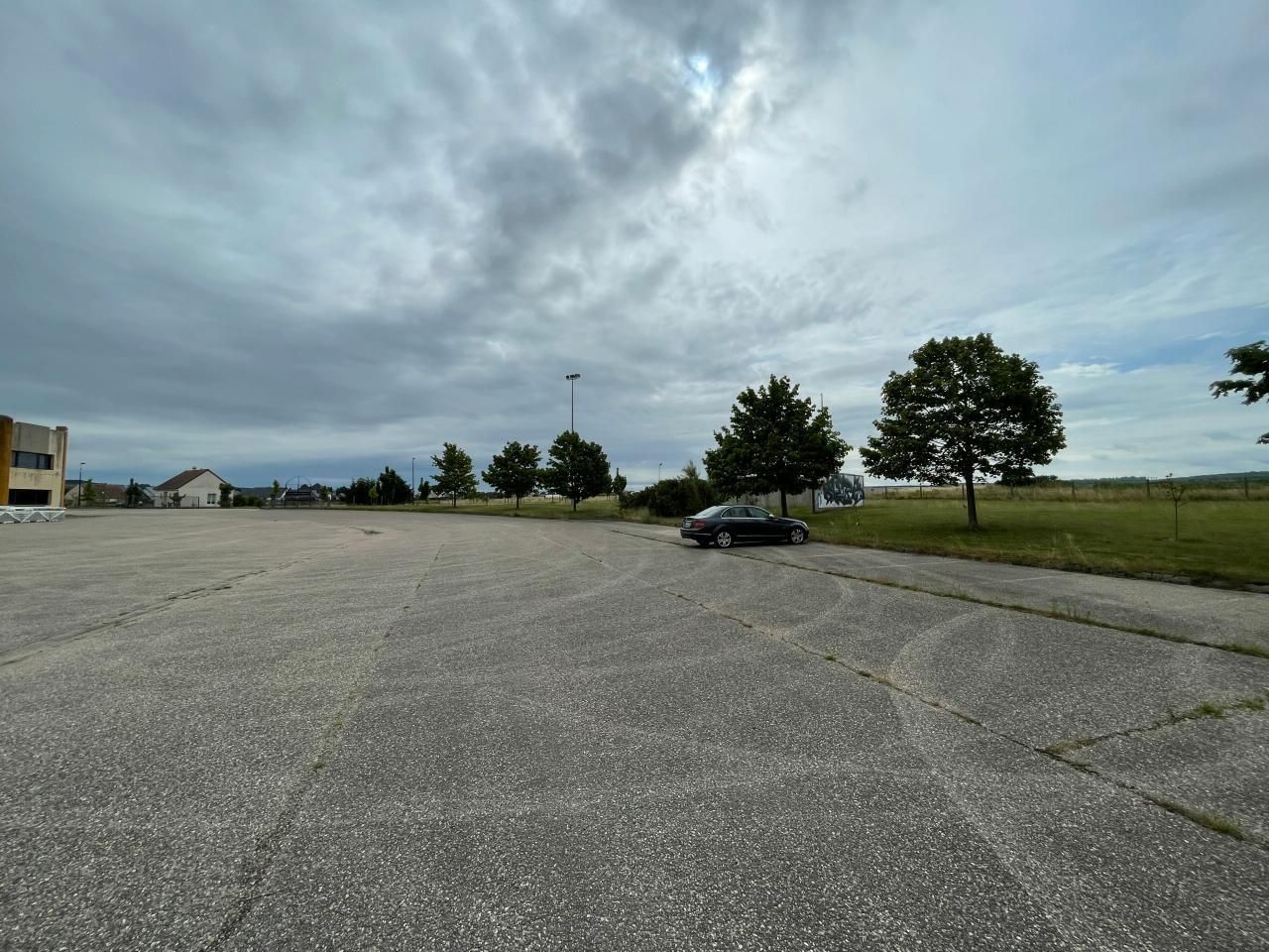 7500 m² pour ce activité en location à Criquebeuf-sur-seine