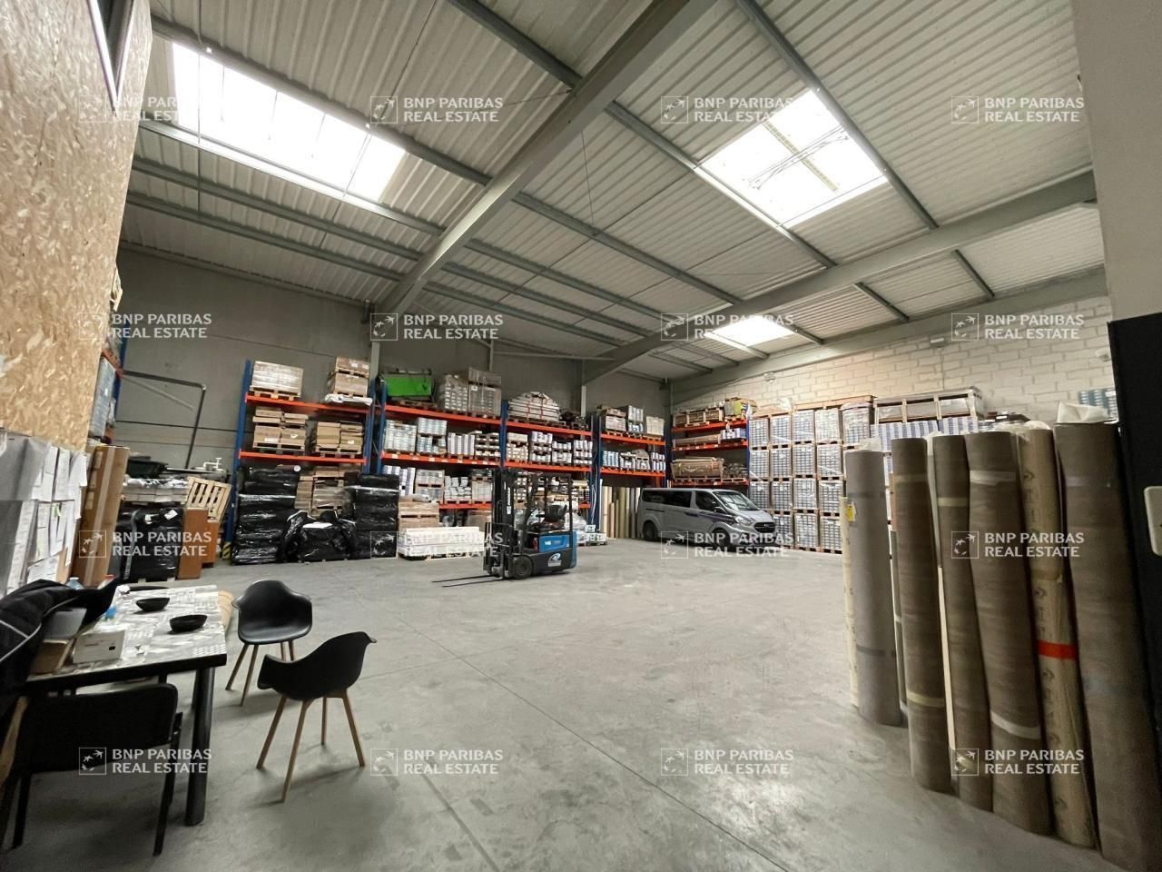 612 m² pour ce activité en location à Sequedin