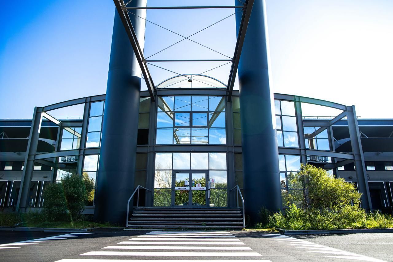 10966 m² pour cetentrepôts classe a en location à Lieusaint