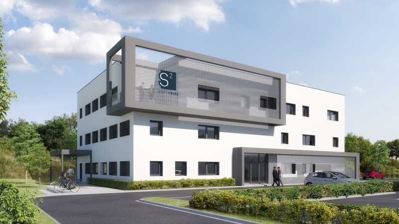 Arthur Loyd vous propose à la vente, Le long de l