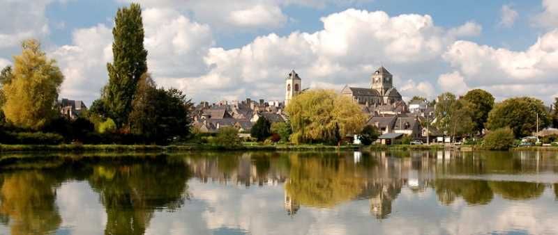 Arthur Loyd vous propose à la location cette surf