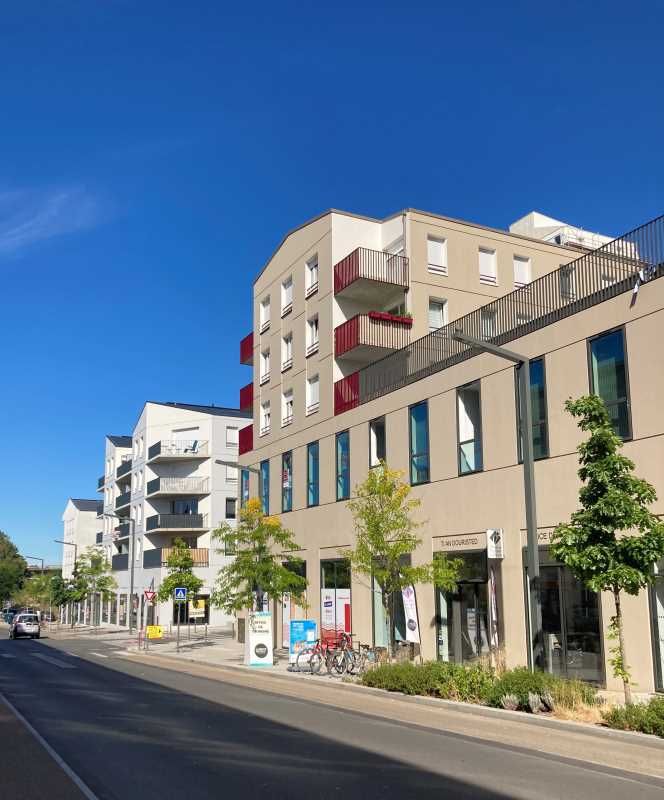 Locaux commerciaux à vendre à louer en pied d'imm