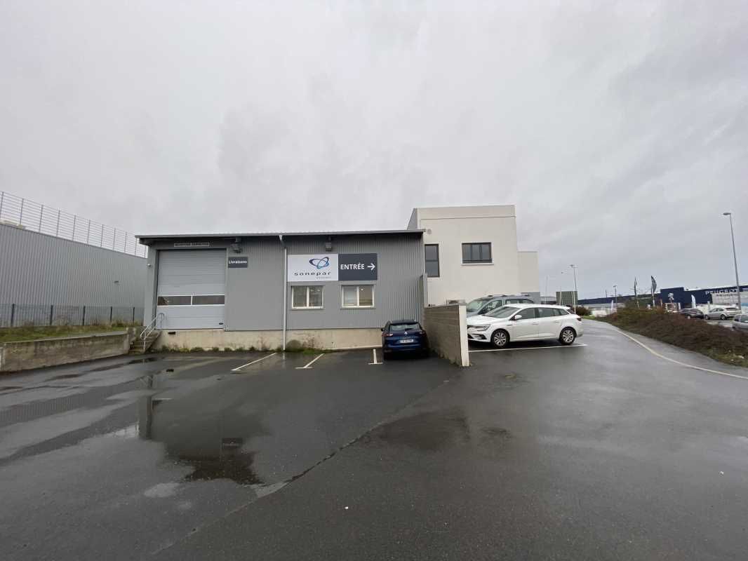 A louer locaux d'activités à Saint-Brieuc d'envir