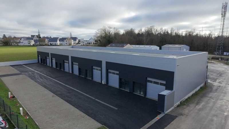 Locaux d'activités de  524 m² divisibles à partir