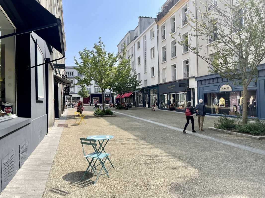 Arthur Loyd vous propose un local commercial d'en