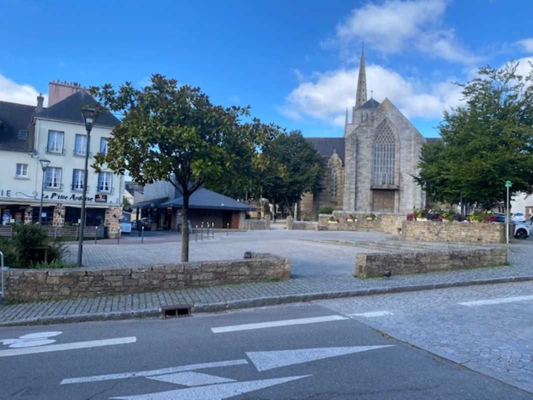 Arthur Loyd Brest vous propose la cession de droi