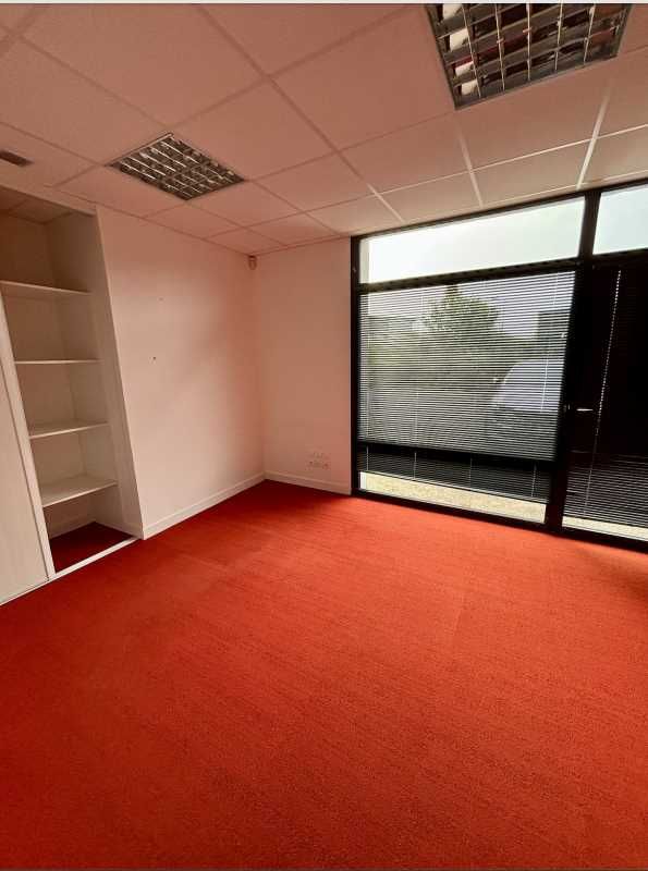 Arthur Loyd vous propose à la vente, un bâtiment 