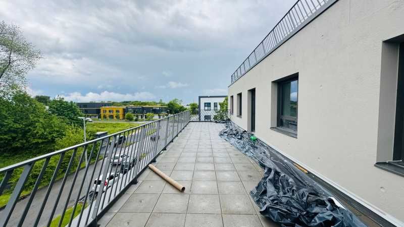 Au sein d'un bâtiment HQE d'environ 3 072 m² édif