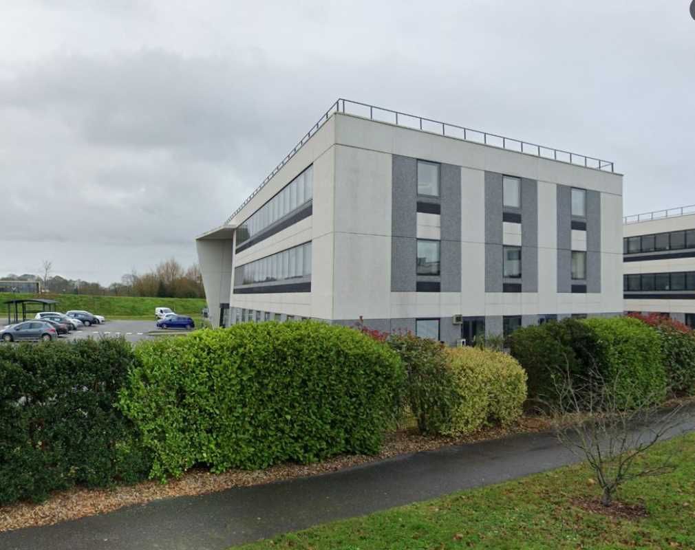 Arthur Loyd vous propose à la location ou à la ve