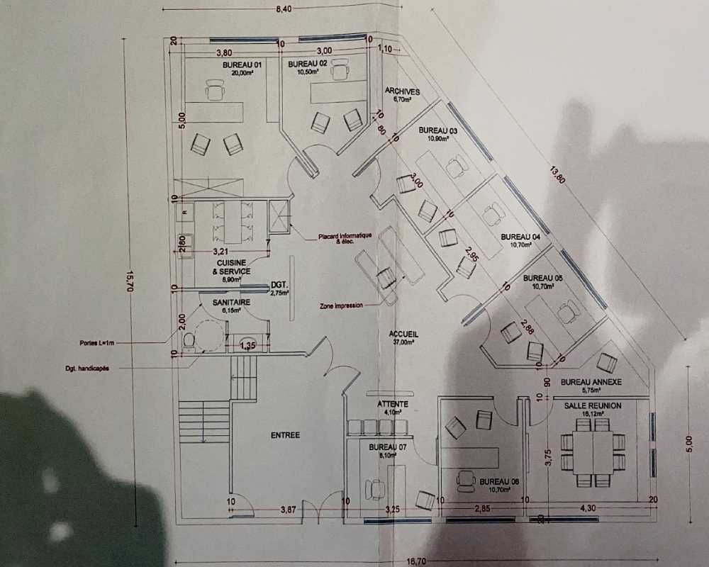 Location bureaux 619 m² non divisibles