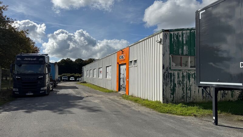 Arthur Loyd vous propose un entrepôt d'environ 1 