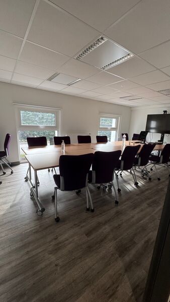 Situé au coeur de Brest, cet immeuble de bureaux 