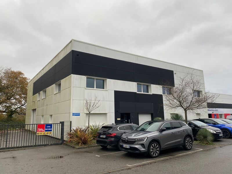 Arthur Loyd vous propose de découvrir ces locaux 