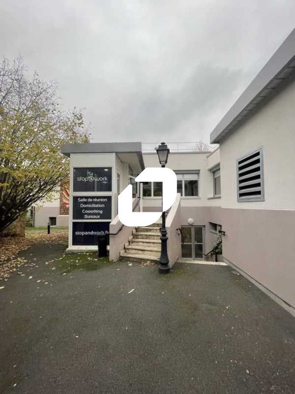 Au coeur de la ville de Bourg-La-Reine un espace 