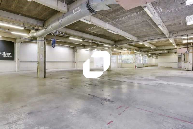 Idéalement situé à proximité de la Porte de la Vi