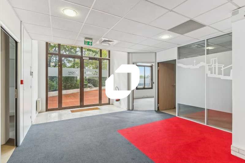 Superbe opportunité à saisir à Courbevoie ! Burea