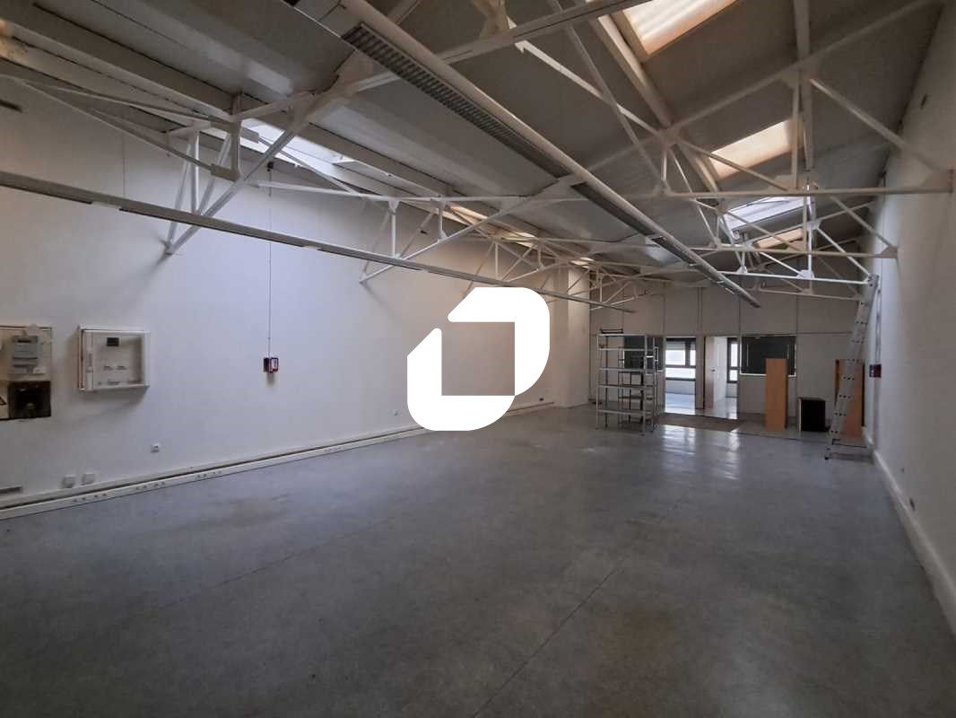 Rare sur Courbevoie ! IMMPROVE vous propose, 134 