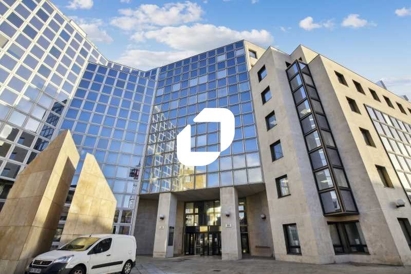 À toute proximité du Tramway T2 avec un accès trè