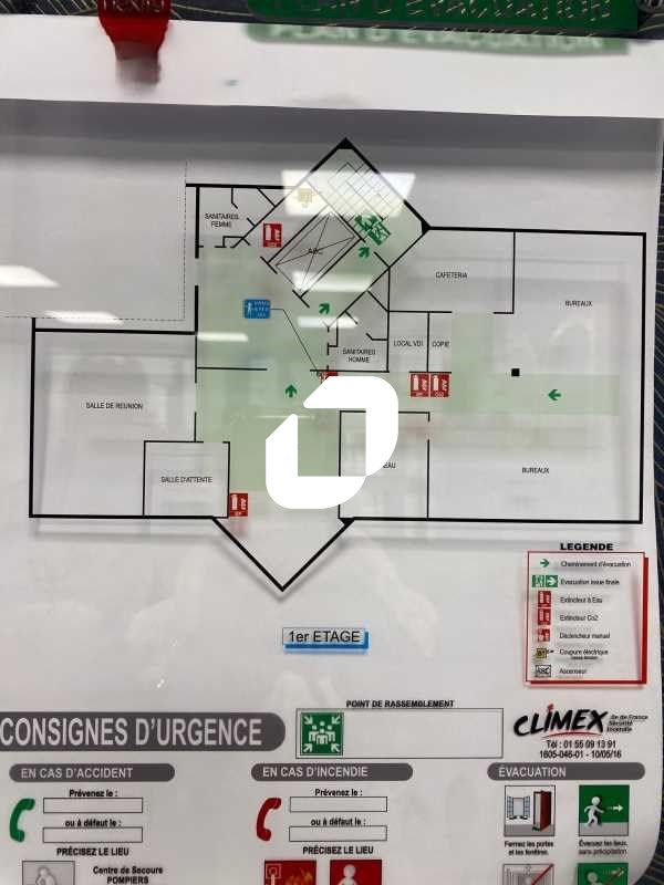 Vente bureaux 241 m² non divisibles