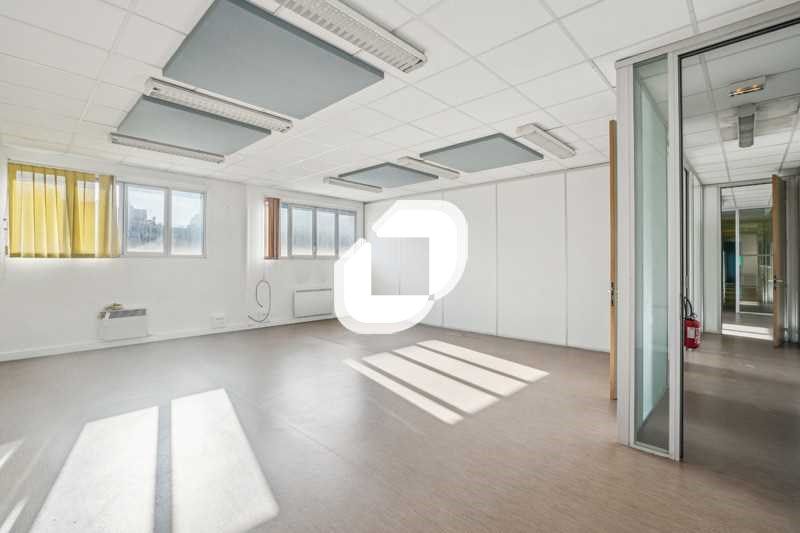 Ensemble tertiaire indépendant. A 10 minutes à pi