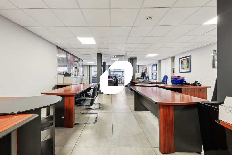 Au coeur de Boulogne Billancourt, au sein d'un im