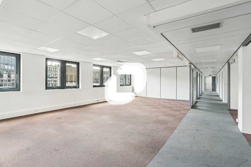 Immprove vous propose deux surfaces de bureaux si