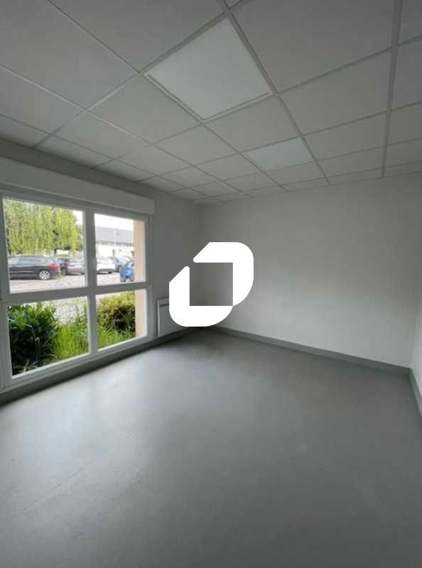 Situé à Bussy Saint Georges, à proximité de l'aut