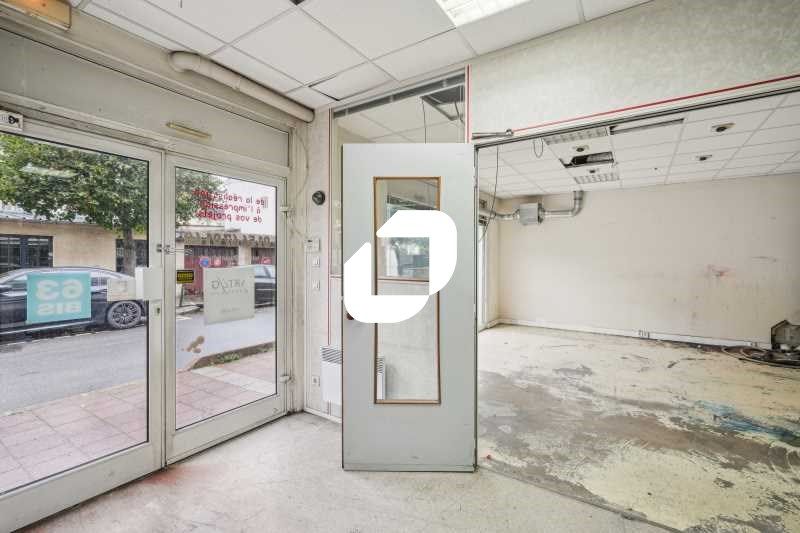 Dans un quartier dynamique , Immprove vous propos