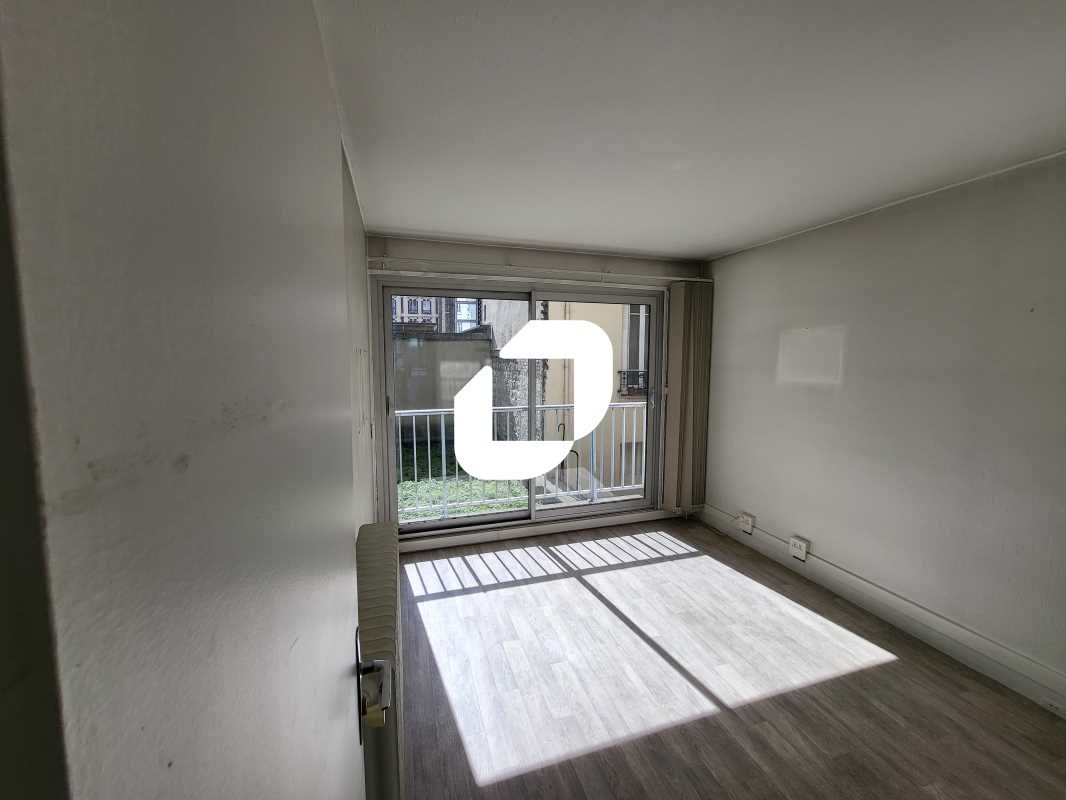 Au plein coeur du 14ème dans un immeuble bien ent