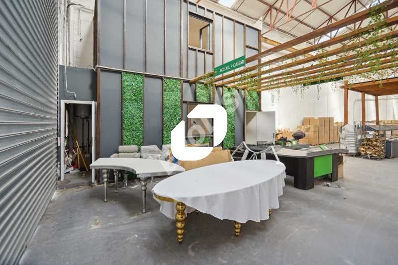 Situé entre Saint-Denis et Argenteuil, à proximit