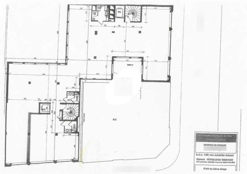 Location bureaux 743 m² divisibles à partir de 179 m²