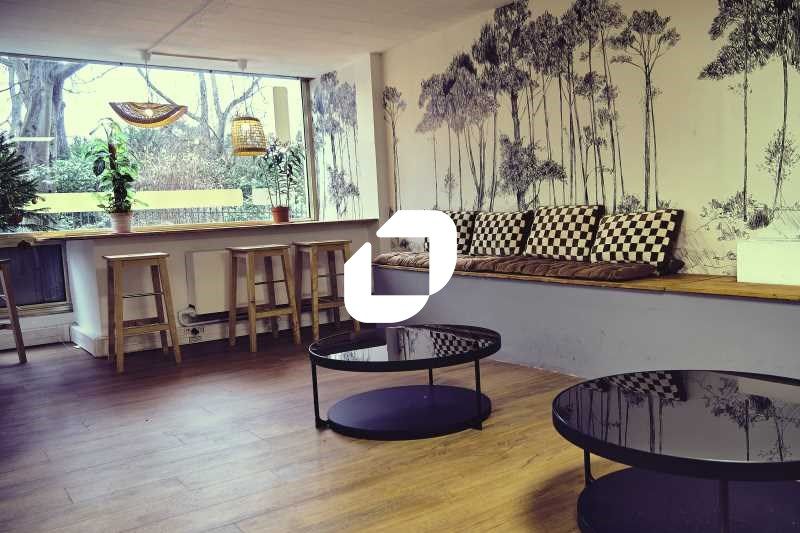 Magnifique emplacement « EN FACE DU PARC DES BUTT