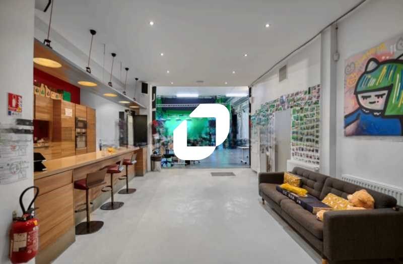 À deux pas de Vincennes et à seulement 400 mètres