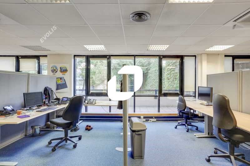 Au sein d'un immeuble tertiaire de standing  Immp